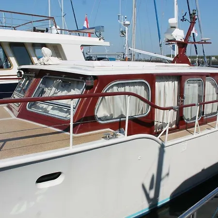 Bateau-hôtel Yacht Sequana