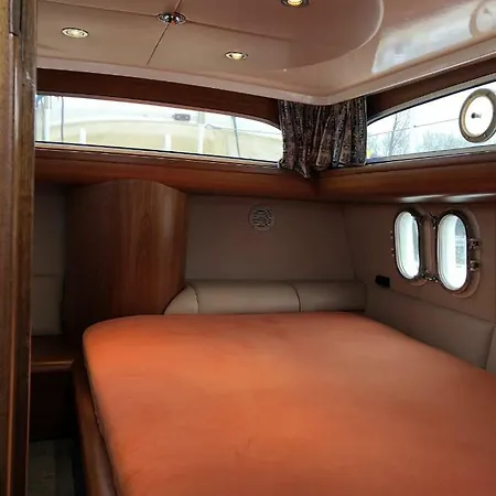 Yacht Sequana *