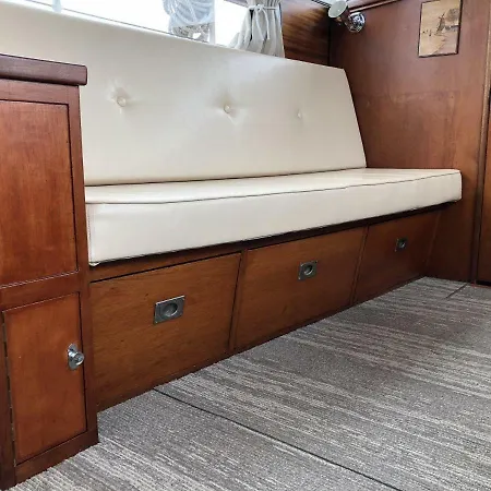 Bateau-hôtel Yacht Sequana *