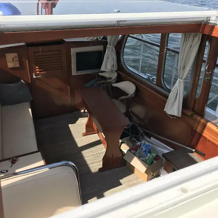 Yacht Sequana