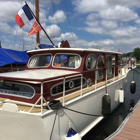 Yacht Sequana Bateau-hôtel Honfleur