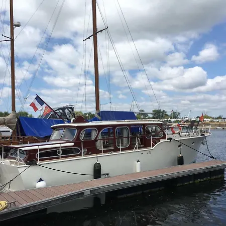Yacht Sequana Bateau-hôtel