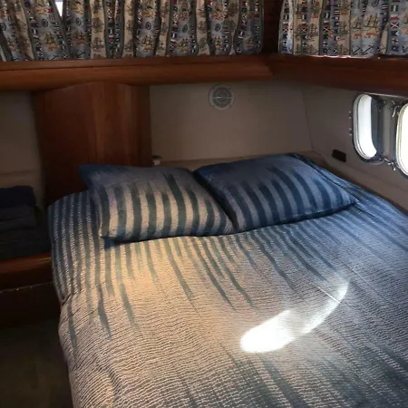 Bateau-hôtel Yacht Sequana